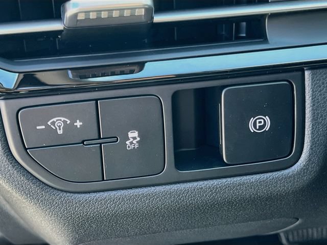 New 2026 Kia Sportage LX FWD image 10