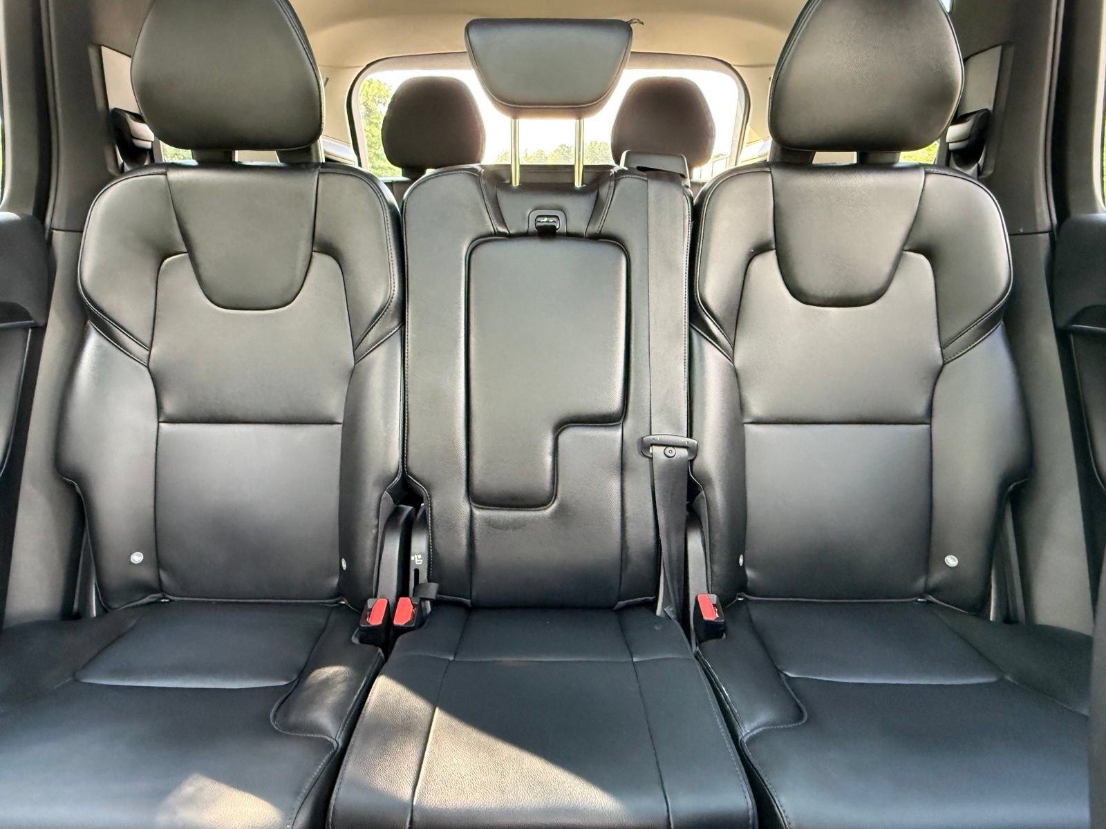 Used 2020 Volvo XC90 T5 Momentum w/ Protection Package FWD image 42