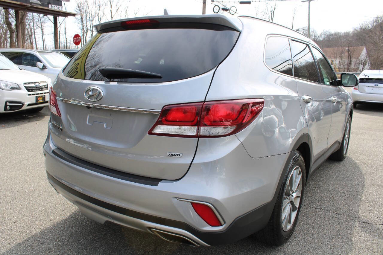 Used 2019 Hyundai Santa Fe XL SE AWD/4WD image 8