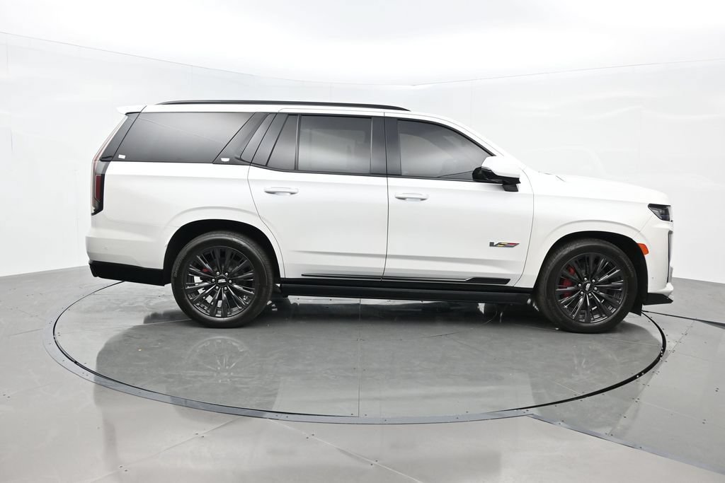 Used 2023 Cadillac Escalade V w/ LPO, ONYX Package AWD/4WD image 7