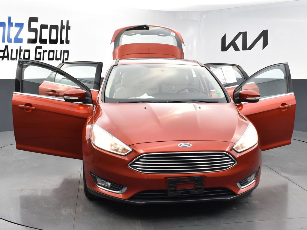 Used 2018 Ford Focus Titanium FWD image 34
