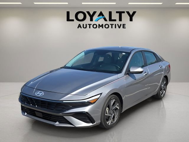 Used 2025 Hyundai Elantra Limited image 1