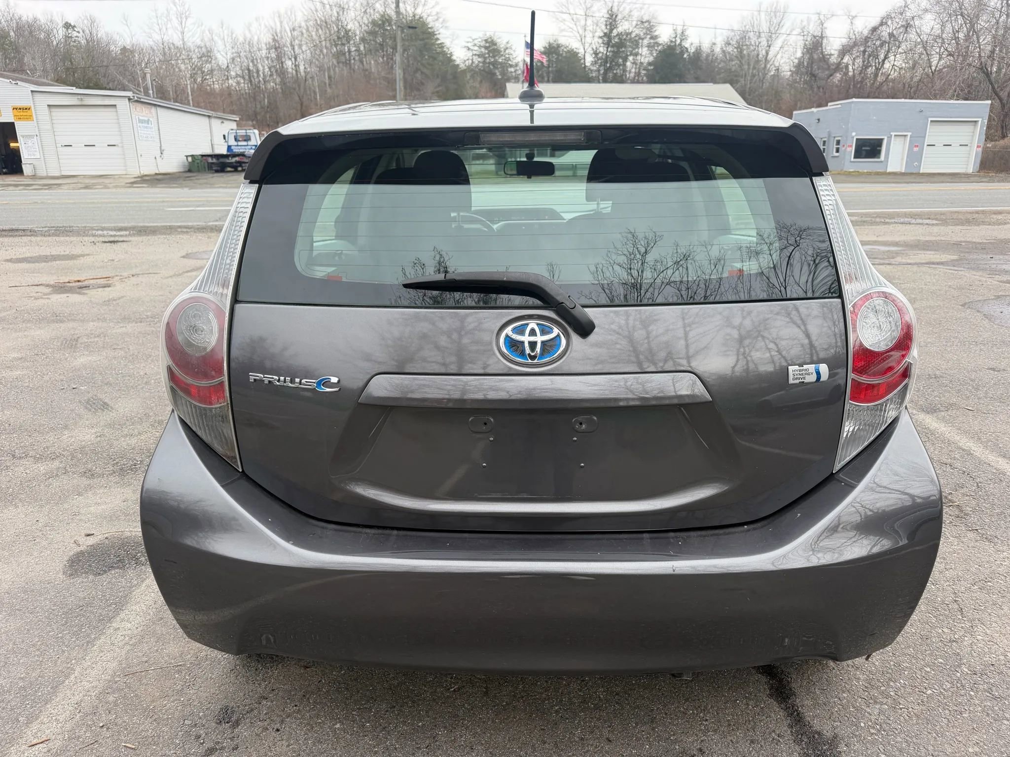 Used 2012 Toyota Prius C Three image 8