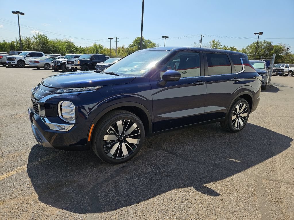 New 2026 Mitsubishi Outlander SE AWD/4WD image 5