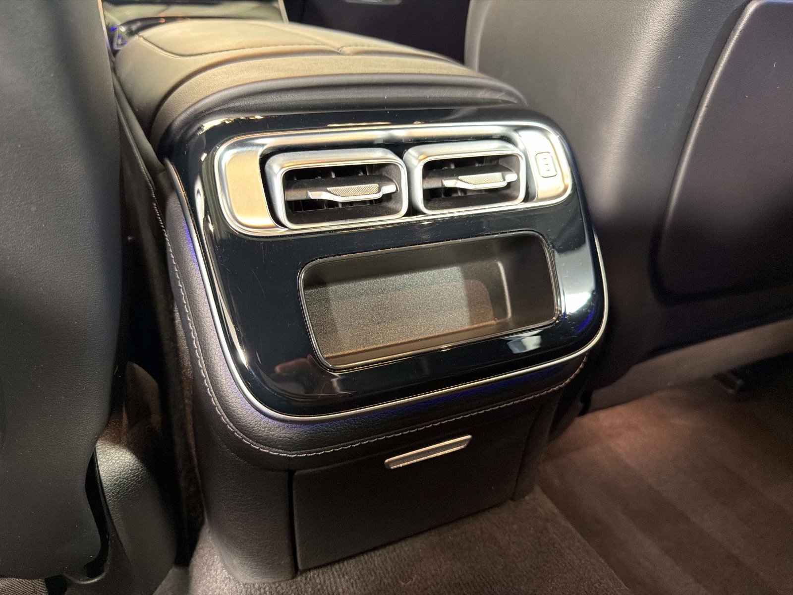 Used 2024 Mercedes-Benz S 580 4MATIC Sedan image 33