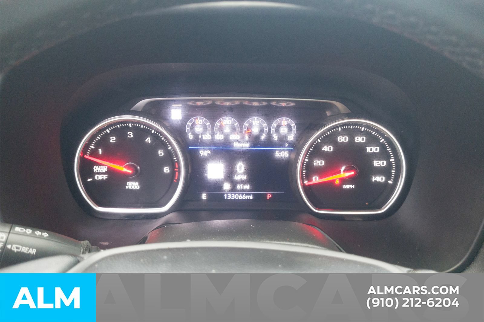 Used 2021 Chevrolet Suburban Premier w/ Premium Package RWD image 14