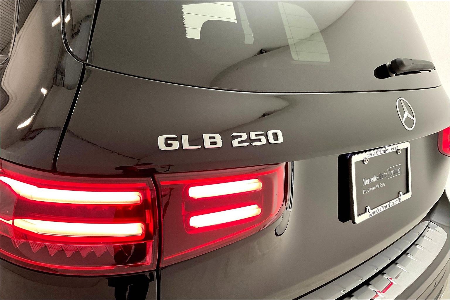 Certified 2024 Mercedes-Benz GLB 250 image 24