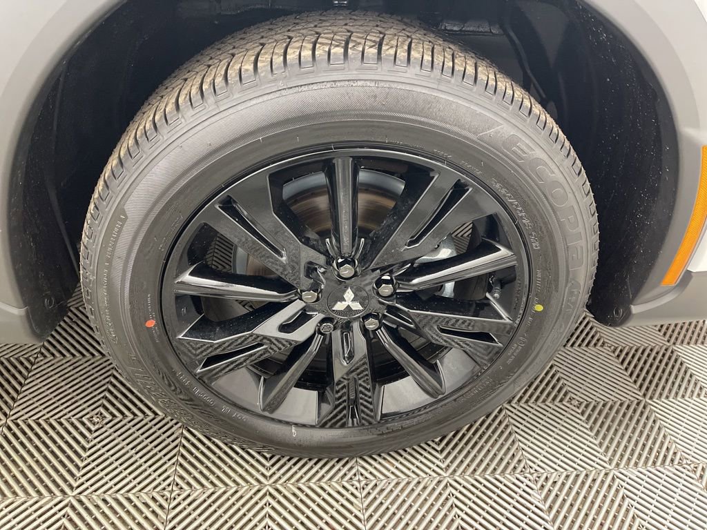 New 2026 Mitsubishi Eclipse Cross Black Edition image 39