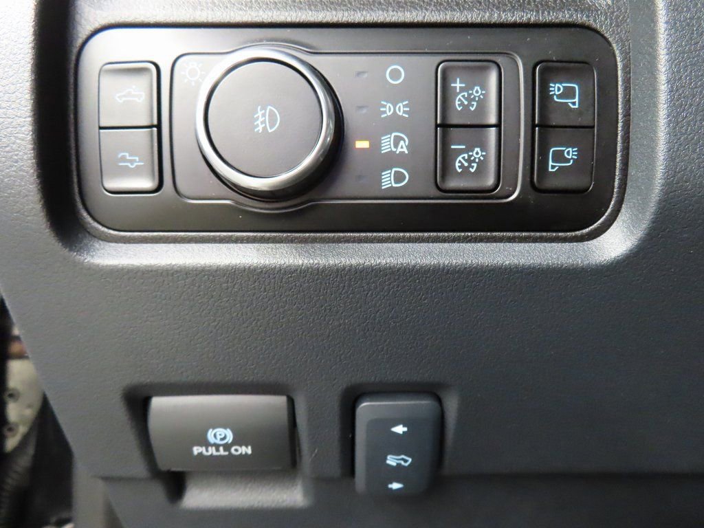 Used 2025 Ford F250 Platinum AWD/4WD image 63
