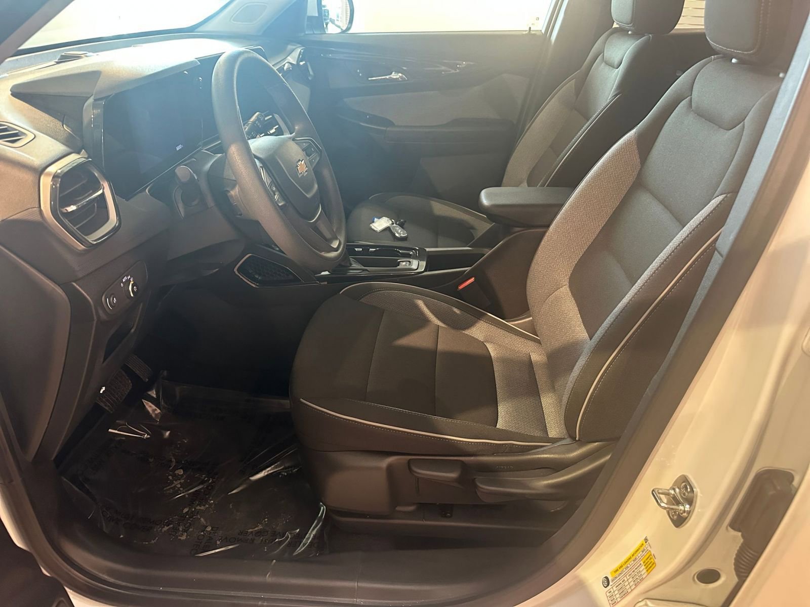 Used 2025 Chevrolet TrailBlazer LT image 23