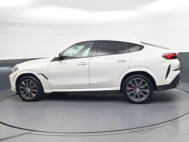 Used 2022 BMW X6 xDrive40i w/ Executive Package image 6