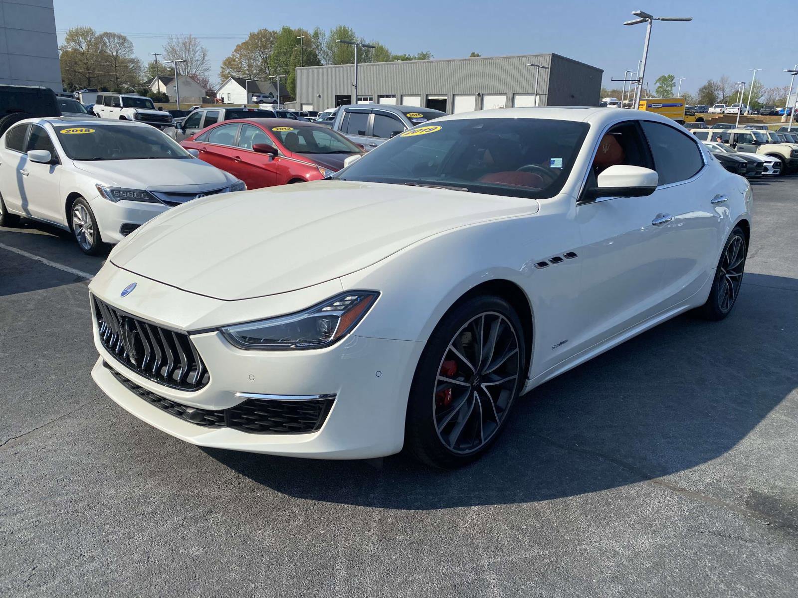 Used 2019 Maserati Ghibli S GranLusso image 3