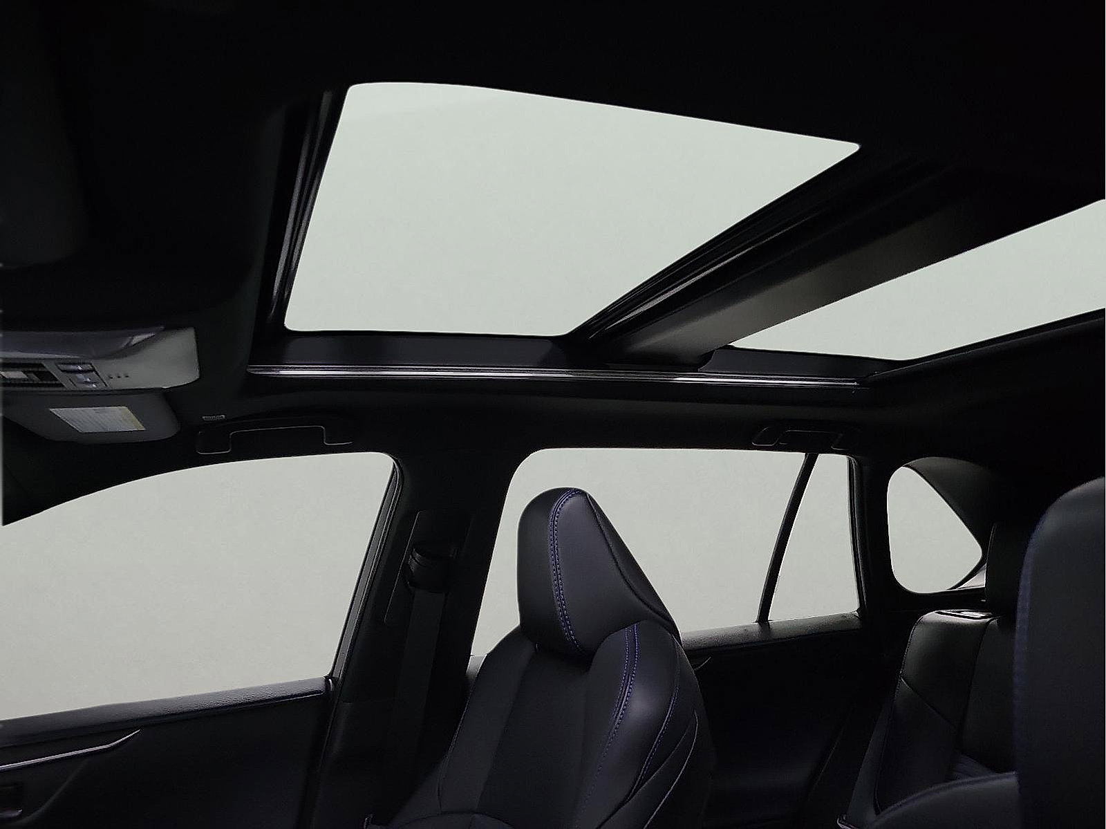 Used 2023 Toyota RAV4 XSE image 13