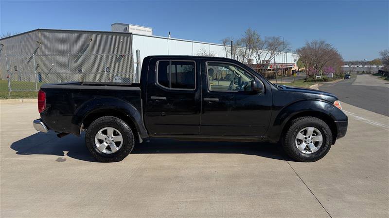 Used 2013 Nissan Frontier SV image 6