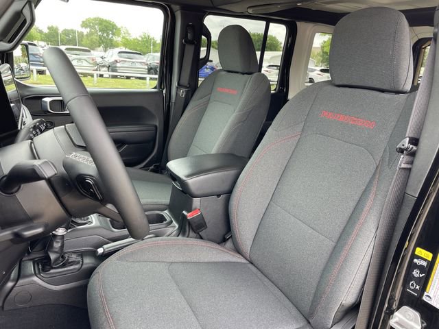 Used 2025 Jeep Wrangler Unlimited Rubicon AWD/4WD image 26