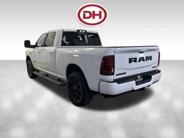 New 2026 RAM 2500 Laramie AWD/4WD image 9