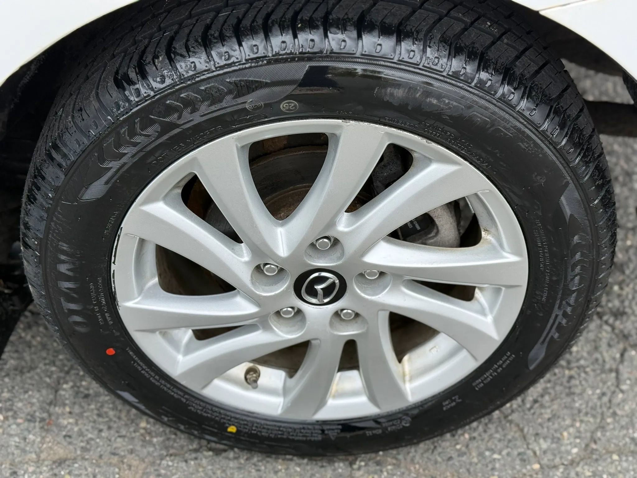 Used 2013 MAZDA MAZDA3 i Touring FWD image 31