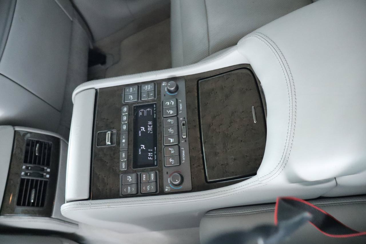 Used 2007 Lexus LS 460 L RWD image 34