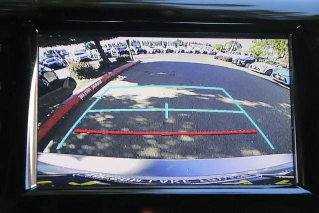 Certified 2019 Toyota Camry SE FWD image 19