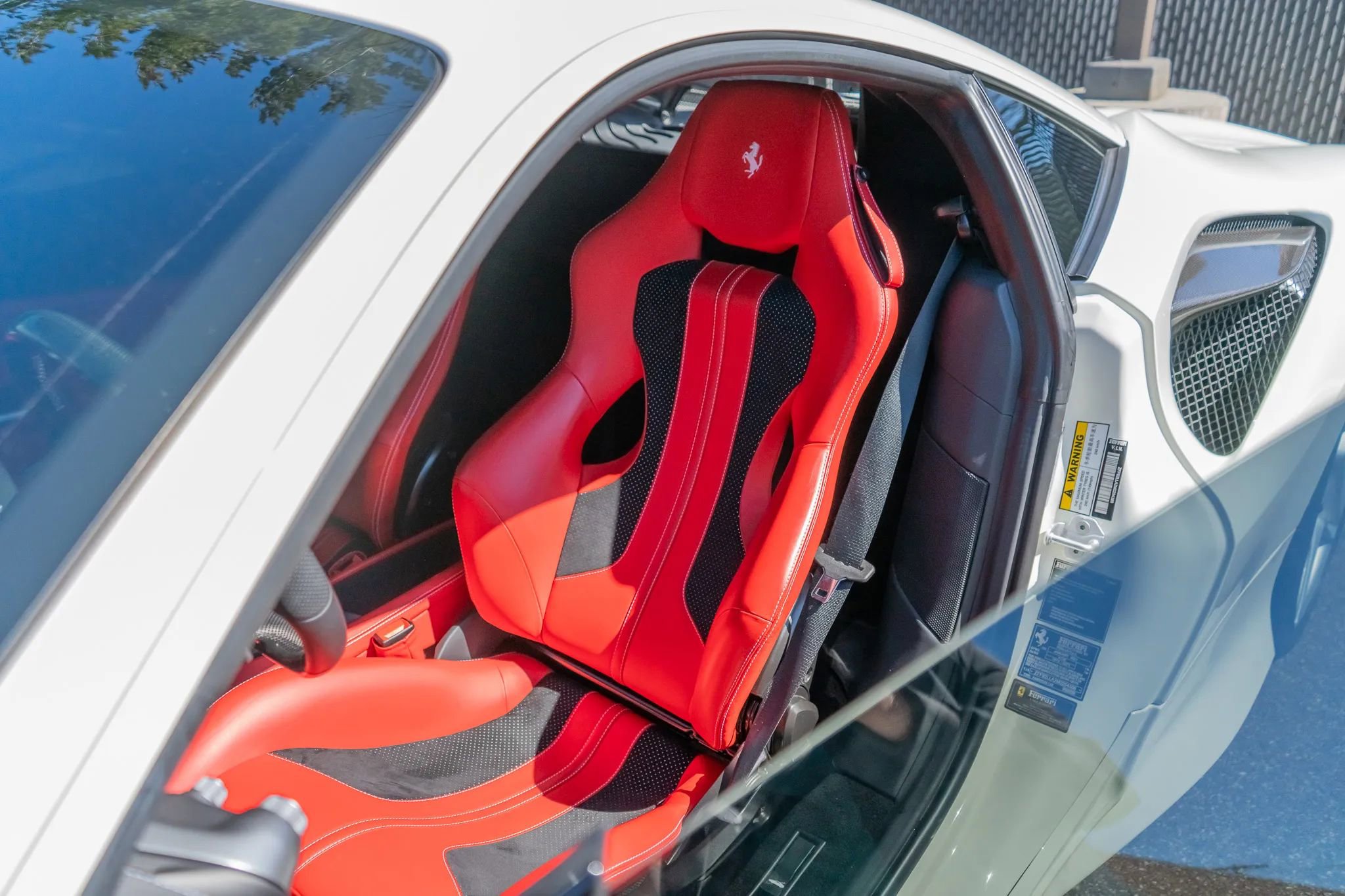 Used 2021 Ferrari F8 Tributo image 51