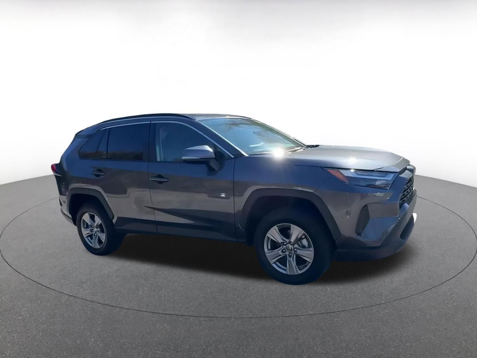 Used 2025 Toyota RAV4 XLE video 2