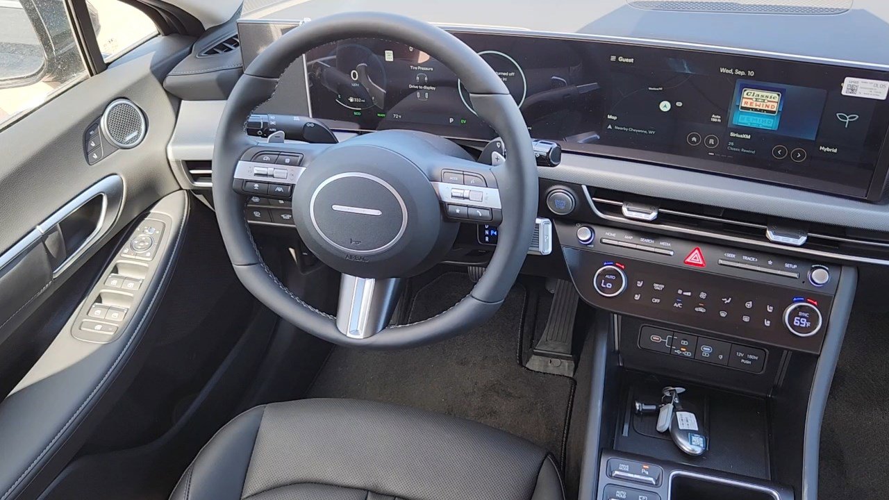 New 2025 Hyundai Sonata Limited image 5