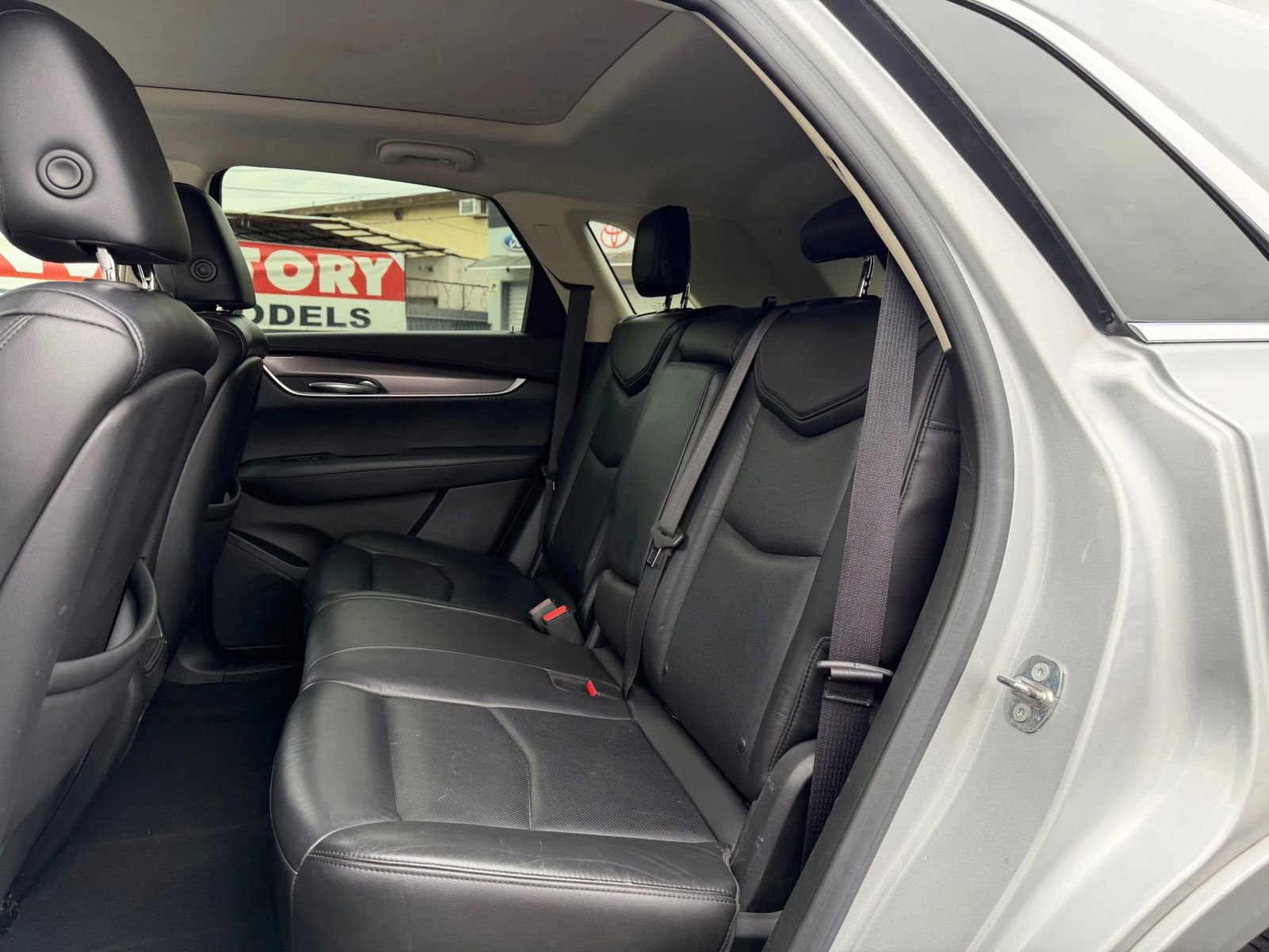 Used 2017 Cadillac XT5 Luxury AWD/4WD image 19