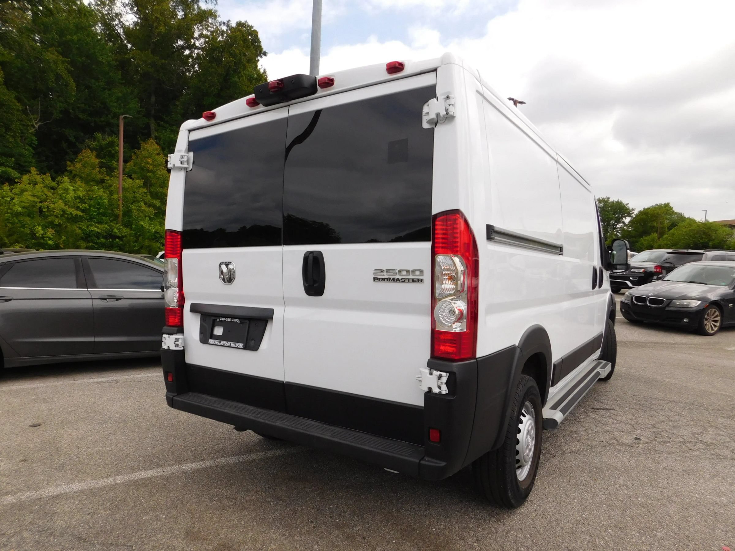 Used 2025 RAM ProMaster 2500 w/ U-Haul Equipment Group FWD image 5