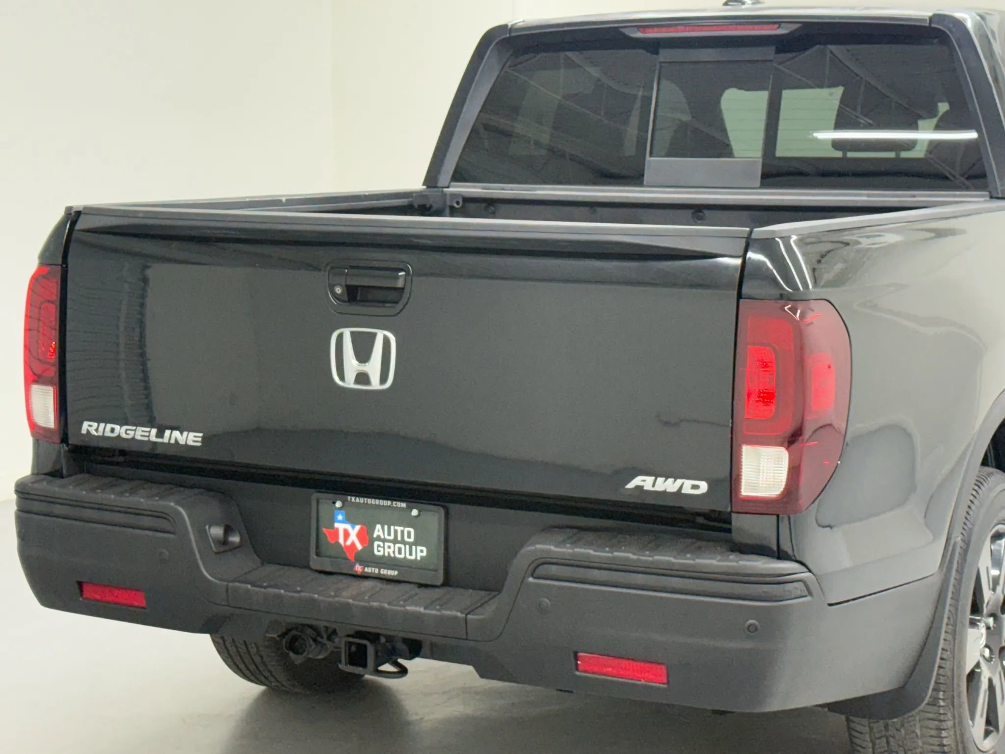 Used 2017 Honda Ridgeline Black Edition image 13