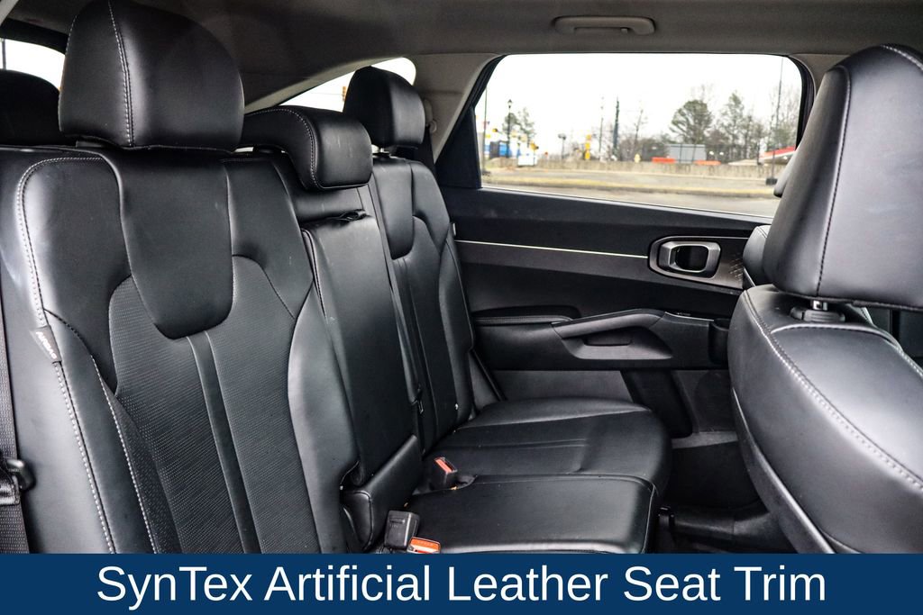 Used 2025 Kia Sorento S w/ Panoramic Sunroof Package image 17
