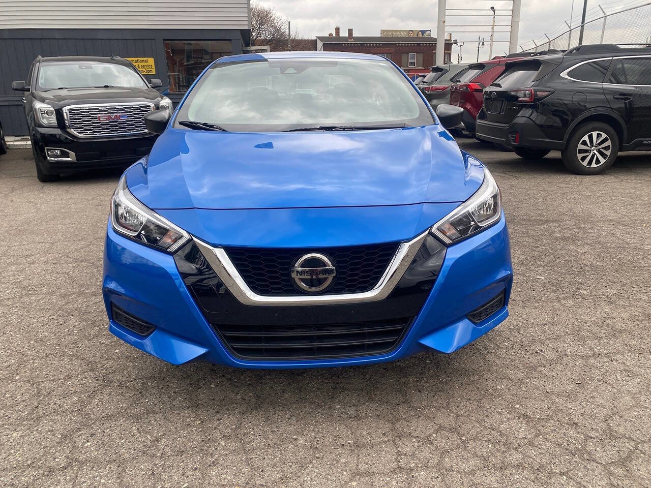 Used 2022 Nissan Versa S w/ Electronics Package image 3