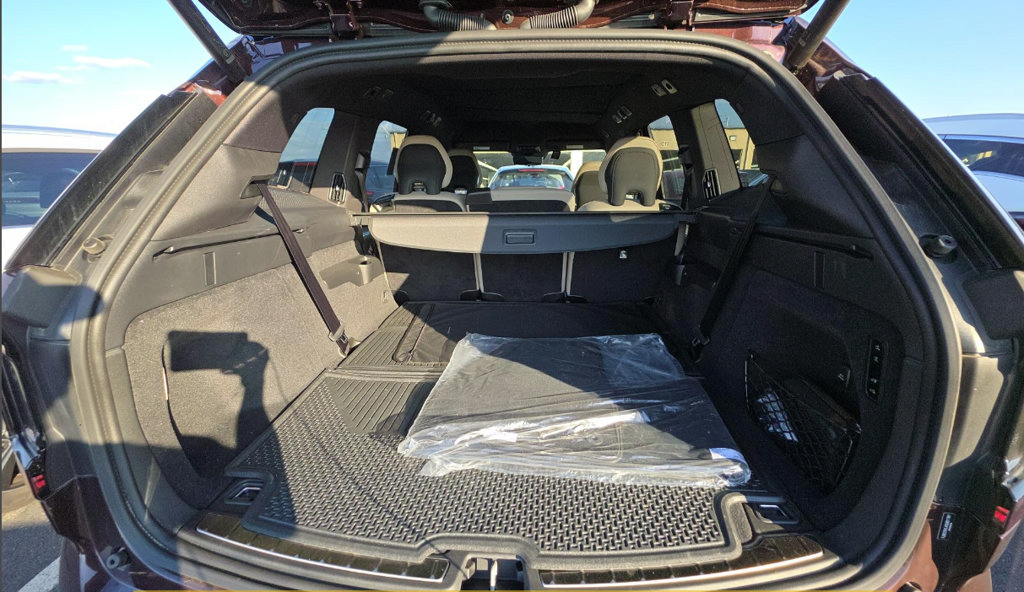 Certified 2025 Volvo EX90 Ultra w/ Protection Package Premier AWD/4WD image 21