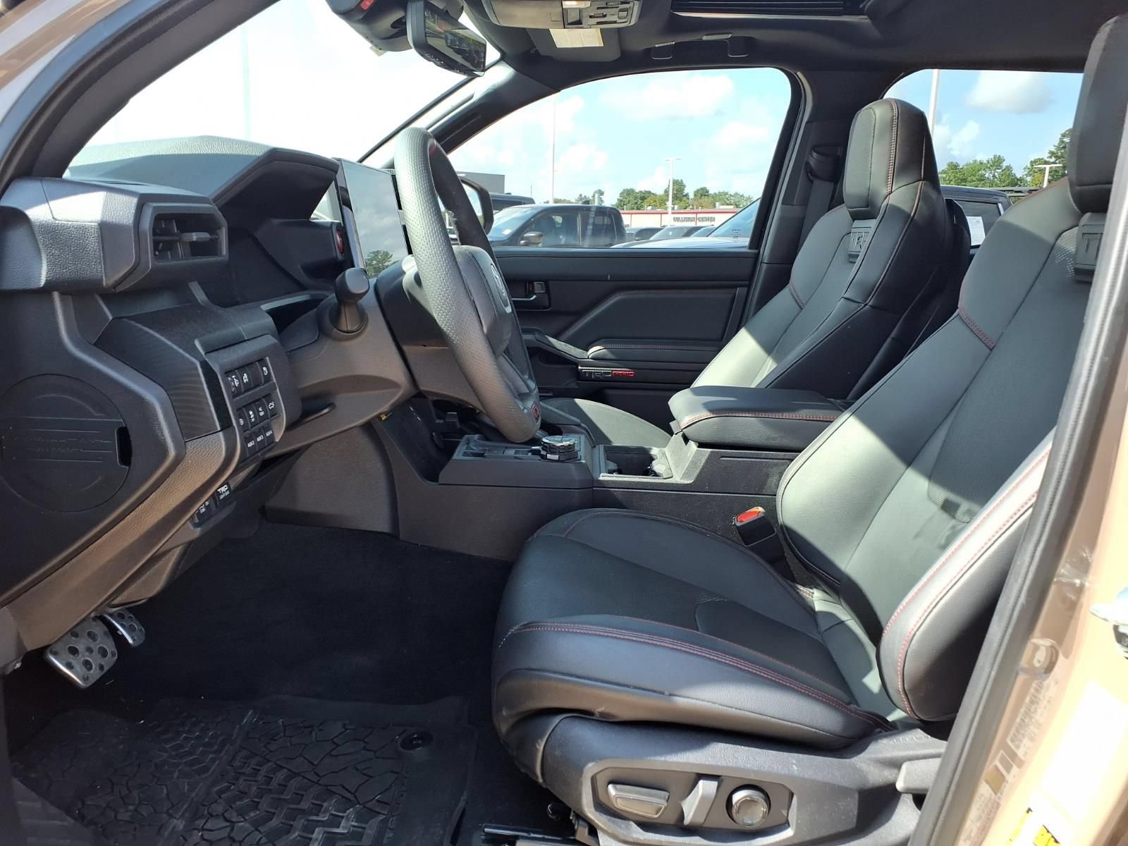 Certified 2025 Toyota Tacoma TRD Pro AWD/4WD image 18