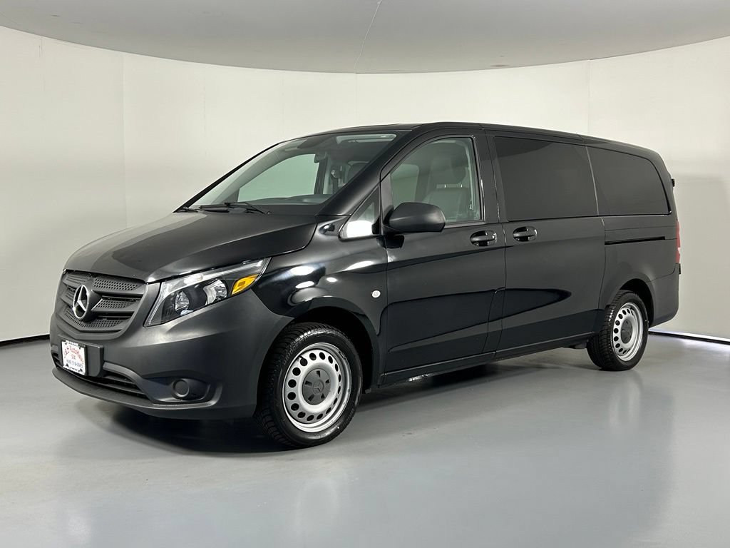 Used 2019 Mercedes-Benz Metris Passenger image 3