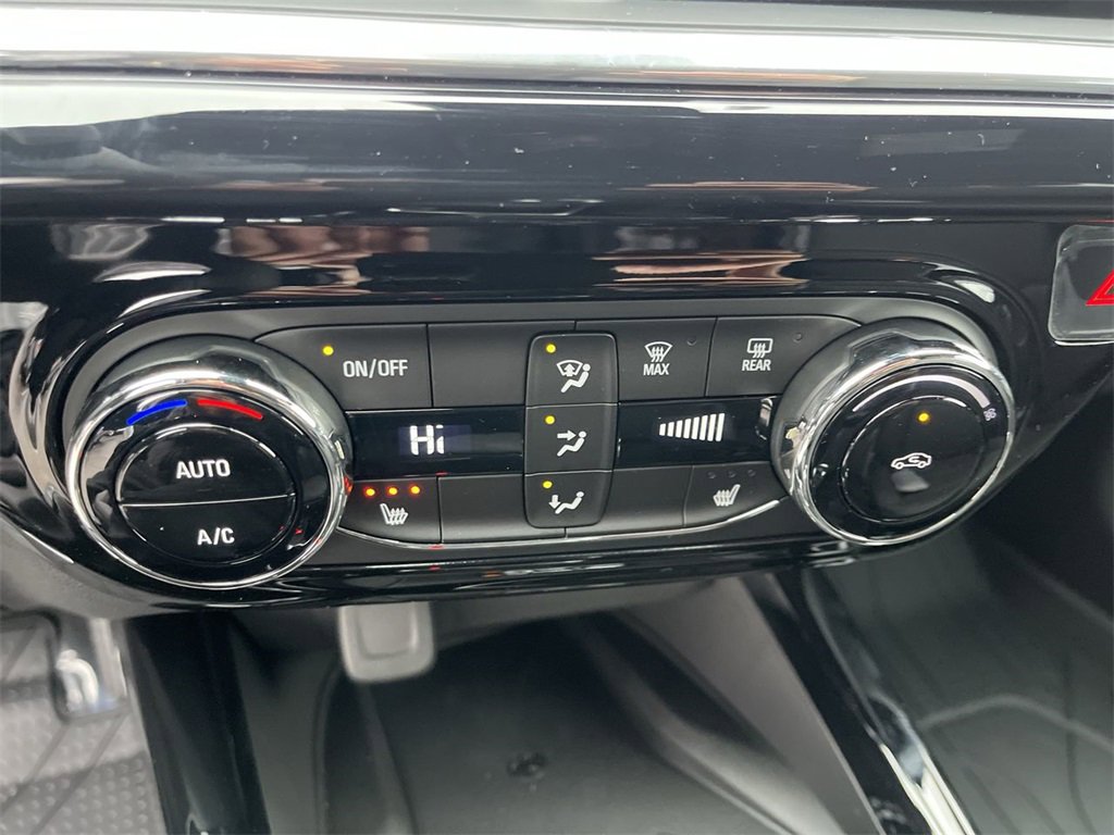 New 2026 Chevrolet Trax RS w/ Sunroof Package image 18