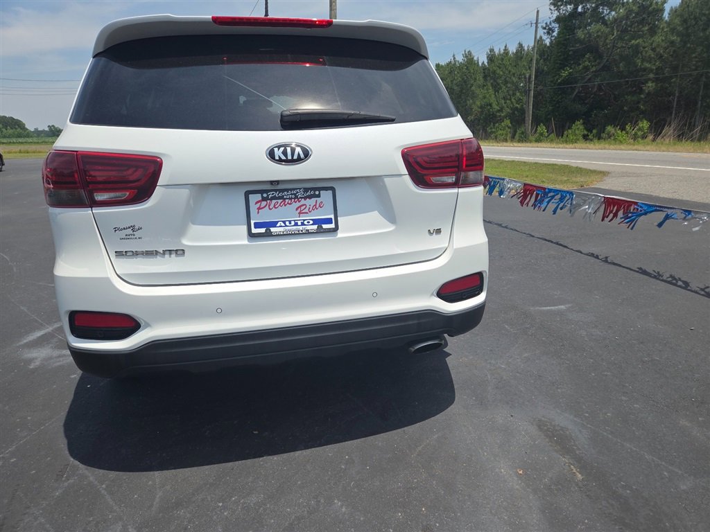 Used 2019 Kia Sorento S FWD image 4