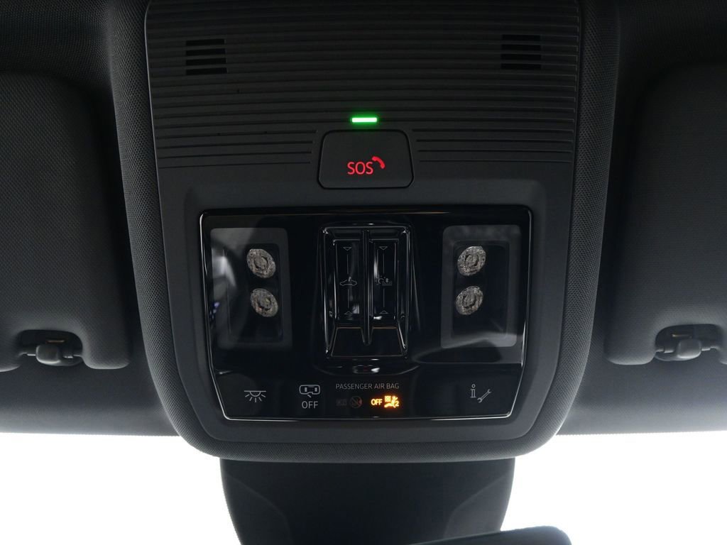 Used 2024 Audi Q4 e-tron Premium Plus w/ Premium Plus image 27