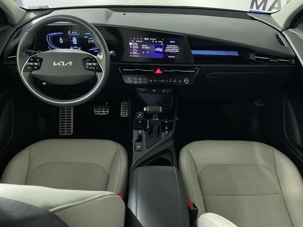 Used 2024 Kia Niro EX Touring FWD image 26