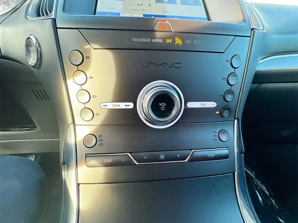 Used 2020 Ford Edge Titanium w/ Class II Trailer Tow Package image 36