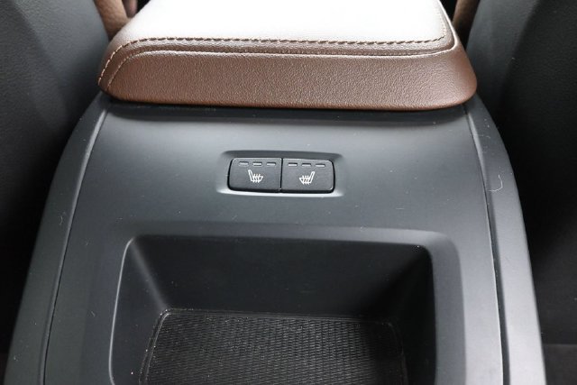 Used 2024 Volvo XC60 B5 Plus w/ Climate Package AWD/4WD image 33