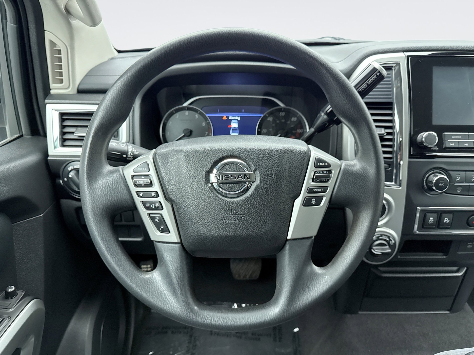 Used 2021 Nissan Titan SV w/ Accessory Utility Package image 12