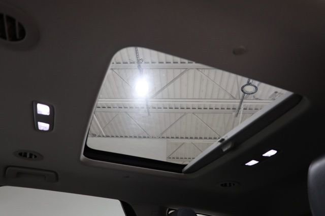 Used 2019 Buick Enclave Essence image 31