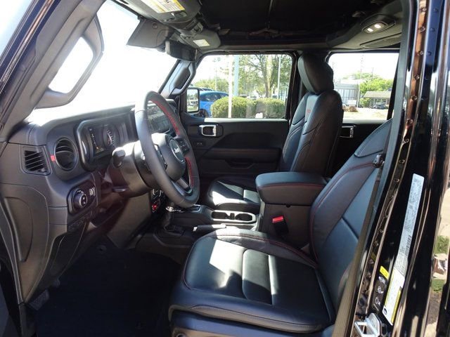 Used 2024 Jeep Gladiator Rubicon AWD/4WD image 10