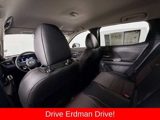 Used 2025 Nissan Kicks SR AWD/4WD image 10