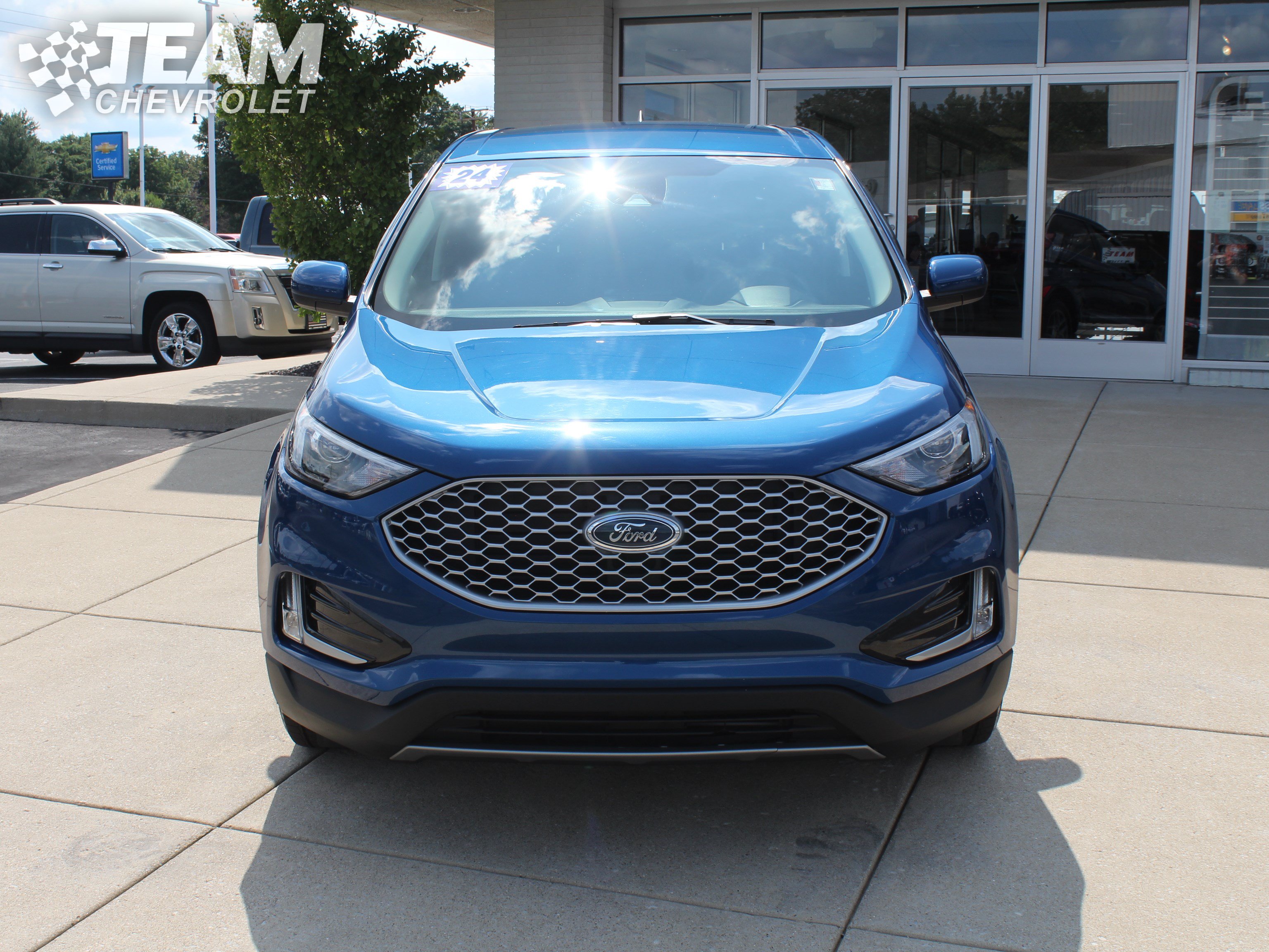 Used 2024 Ford Edge SEL w/ Convenience Package AWD/4WD image 9
