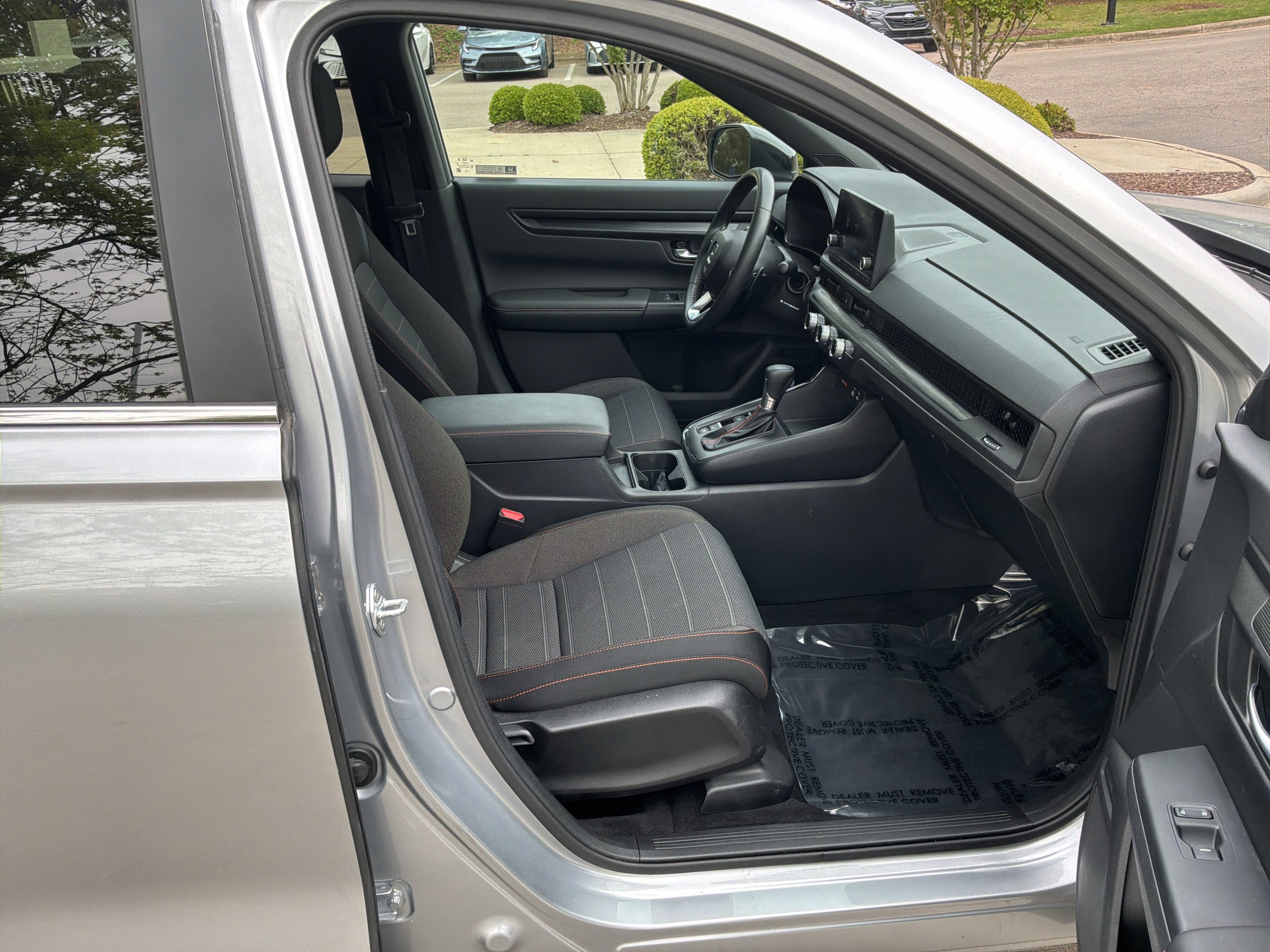 Used 2023 Honda CR-V Sport image 32