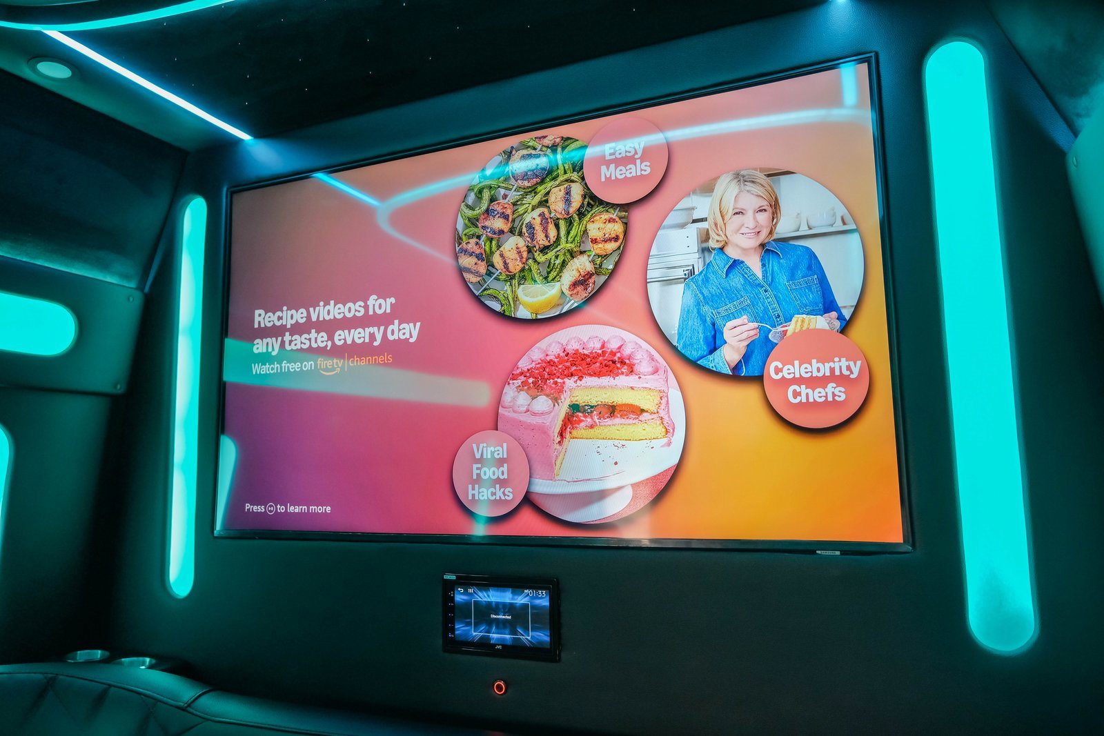 Used 2024 Mercedes-Benz Sprinter 3500 image 50