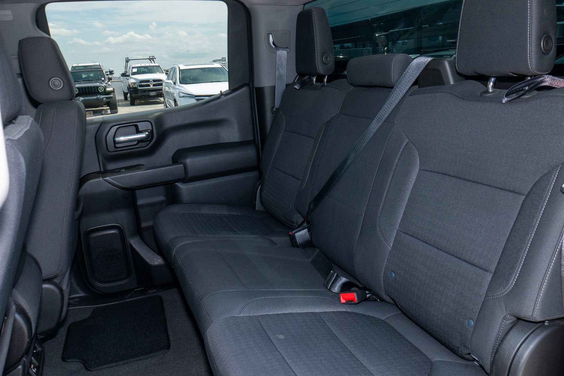 Used 2021 Chevrolet Silverado 1500 LT RWD image 18