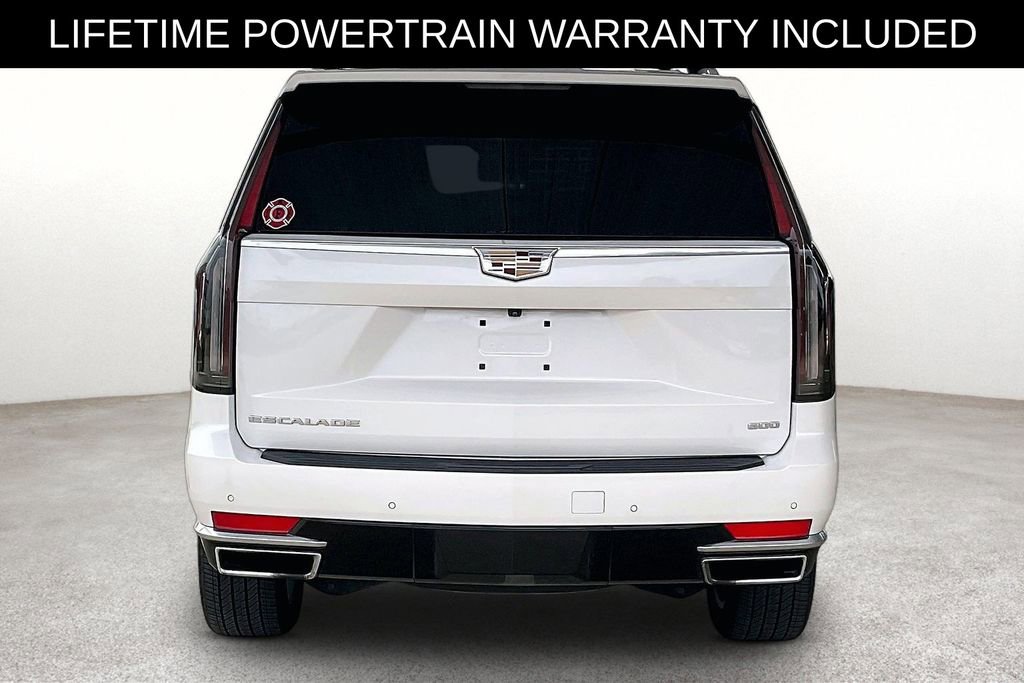 Used 2024 Cadillac Escalade Luxury RWD image 6
