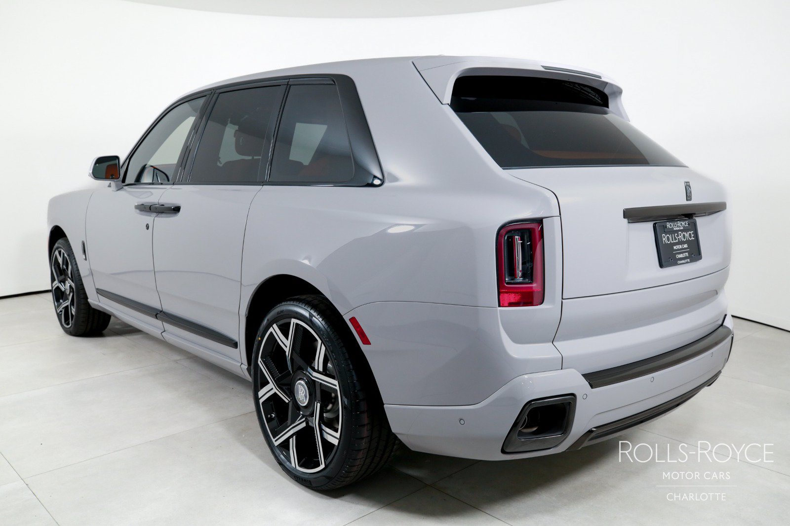 New 2027 Rolls-Royce Cullinan Black Badge AWD/4WD image 8
